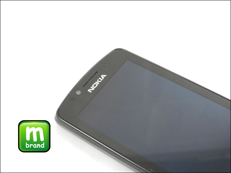Nokia 700