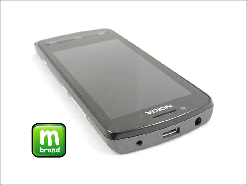 Nokia 700