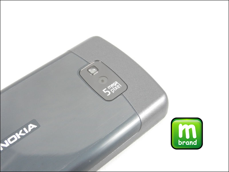 Nokia 700