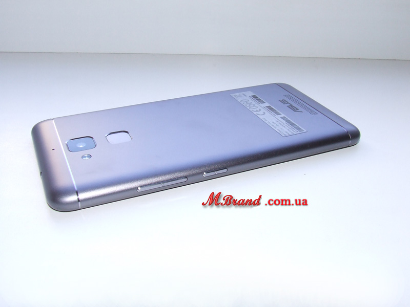 Asus ZenFone 3 Max (ZC520TL) 3/32Gb