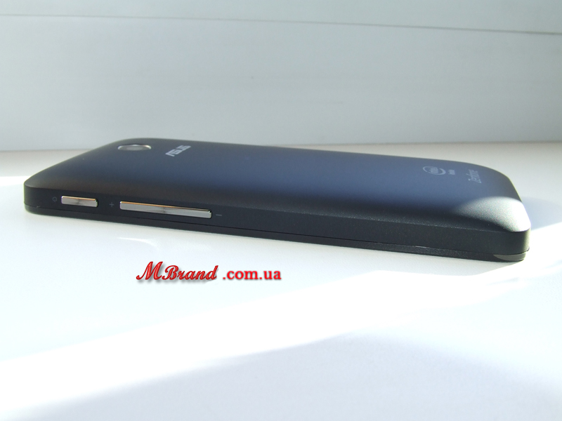 ASUS ZenFone 4 (A400CXG)