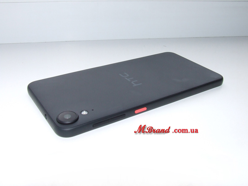 HTC Desire 825